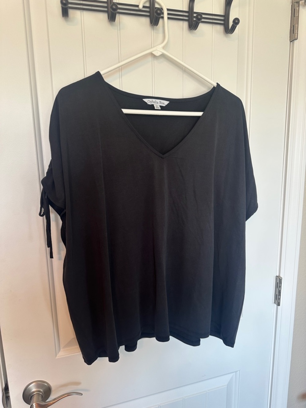 Ophelia Roe Women's Black V-Neck Tie-Sleeve boxy oversized Top